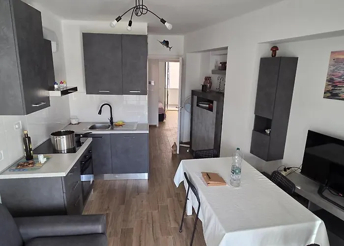 Mediterranean Sunset Veranda Bagnara * 巴尼亚拉卡拉布拉